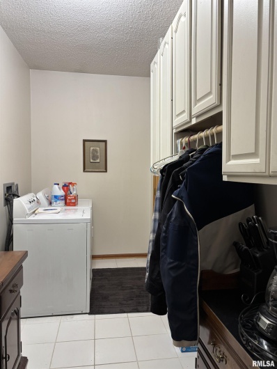 212 ORANGE Street, Anna, Illinois 62906, 3 Bedrooms Bedrooms, 0 ,3 BathroomsBathrooms,Residential,For Sale,ORANGE,0,RMAEB457937