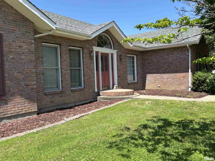 212 ORANGE Street, Anna, Illinois 62906, 3 Bedrooms Bedrooms, 0 ,3 BathroomsBathrooms,Residential,For Sale,ORANGE,0,RMAEB457937