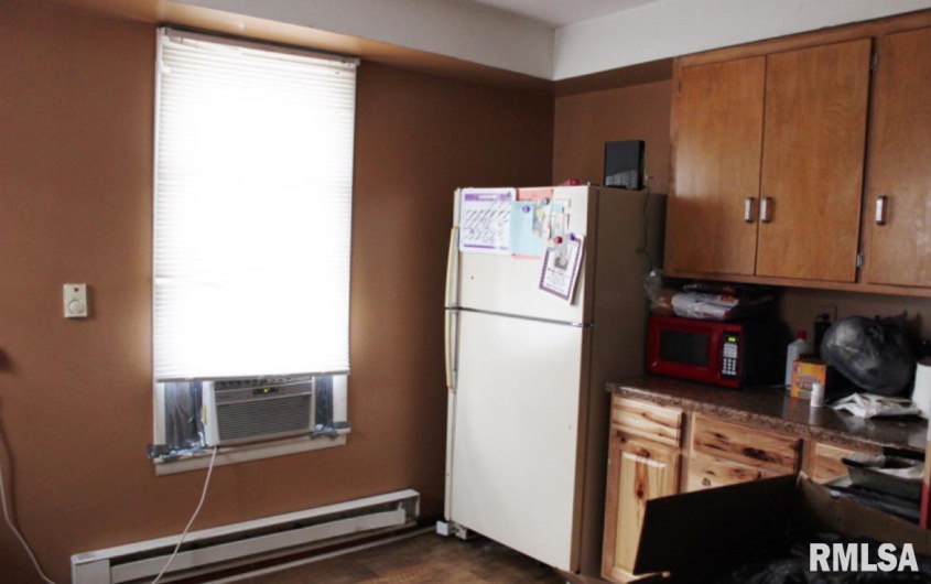 310 PECAN Street, Carbondale, Illinois 62901, 0 , 0 ,0,Residential Income,For Sale,PECAN,0,RMAEB457939