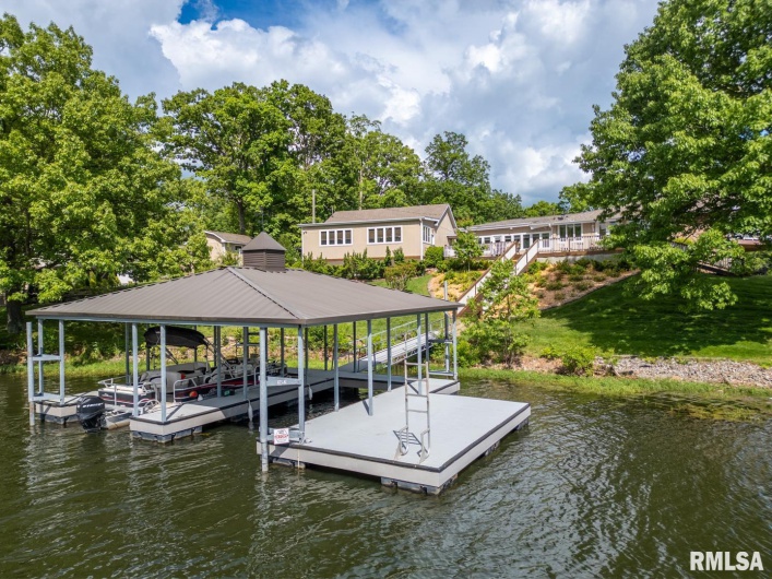 12687 Shoreland Drive, Marion, Illinois 62959, 3 Bedrooms Bedrooms, 0 ,2 BathroomsBathrooms,Residential,For Sale,Shoreland,0,RMAEB457961