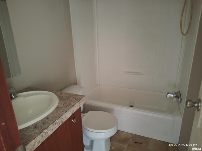 450 HARRISON Street, Carrier Mills, Illinois 62917, 2 Bedrooms Bedrooms, 0 ,2 BathroomsBathrooms,Residential,For Sale,HARRISON,0,RMAEB457990