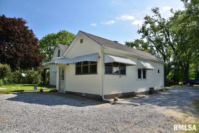 7059 MIDWAY Road, Metropolis, Illinois 62960, 2 Bedrooms Bedrooms, 0 ,1 BathroomBathrooms,Residential,For Sale,MIDWAY,0,RMACA1036501