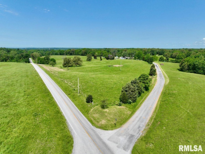 7059 MIDWAY Road, Metropolis, Illinois 62960, 2 Bedrooms Bedrooms, 0 ,1 BathroomBathrooms,Residential,For Sale,MIDWAY,0,RMACA1036501