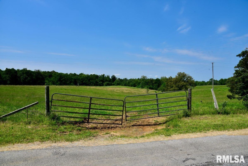 7059 MIDWAY Road, Metropolis, Illinois 62960, 2 Bedrooms Bedrooms, 0 ,1 BathroomBathrooms,Residential,For Sale,MIDWAY,0,RMACA1036501