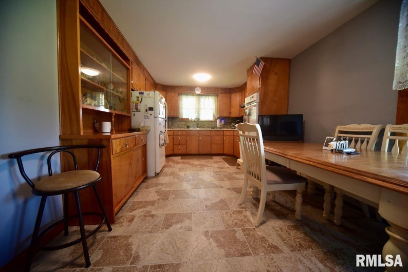 7059 MIDWAY Road, Metropolis, Illinois 62960, 2 Bedrooms Bedrooms, 0 ,1 BathroomBathrooms,Residential,For Sale,MIDWAY,0,RMACA1036501
