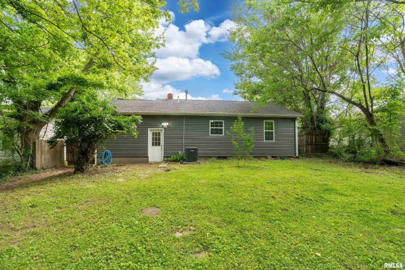 604 GRAND Avenue, Carterville, Illinois 62918, 2 Bedrooms Bedrooms, 0 ,1 BathroomBathrooms,Residential,For Sale,GRAND,0,RMAEB457993