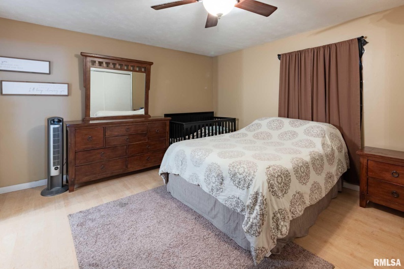 324 BROADWAY, Goreville, Illinois 62939, 4 Bedrooms Bedrooms, 0 ,3 BathroomsBathrooms,Residential,For Sale,BROADWAY,0,RMAQC4263371