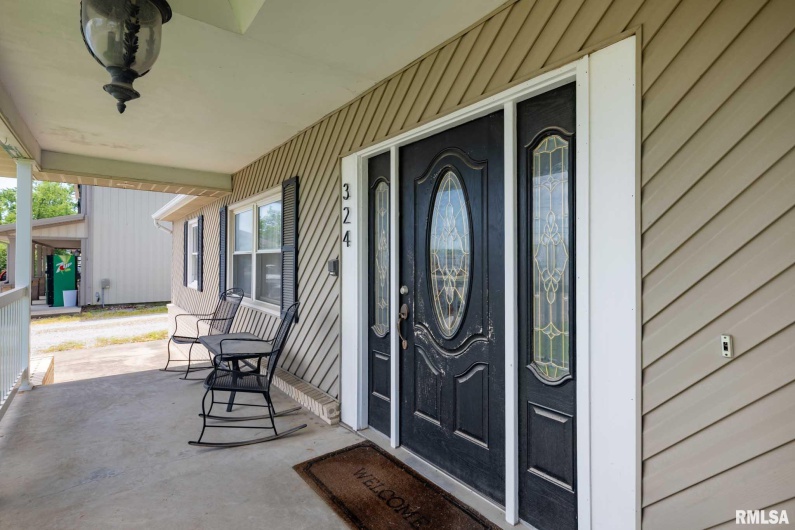 324 BROADWAY, Goreville, Illinois 62939, 4 Bedrooms Bedrooms, 0 ,3 BathroomsBathrooms,Residential,For Sale,BROADWAY,0,RMAQC4263371