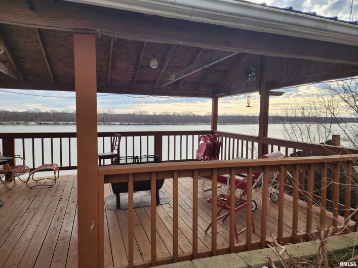 12 CEDAR POINT Drive, Cave In Rock, Illinois 62919, 2 Bedrooms Bedrooms, 0 ,1 BathroomBathrooms,Residential,For Sale,CEDAR POINT,0,RMAQC4263395