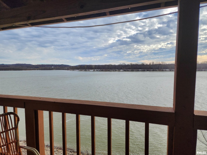 12 CEDAR POINT Drive, Cave In Rock, Illinois 62919, 2 Bedrooms Bedrooms, 0 ,1 BathroomBathrooms,Residential,For Sale,CEDAR POINT,0,RMAQC4263395