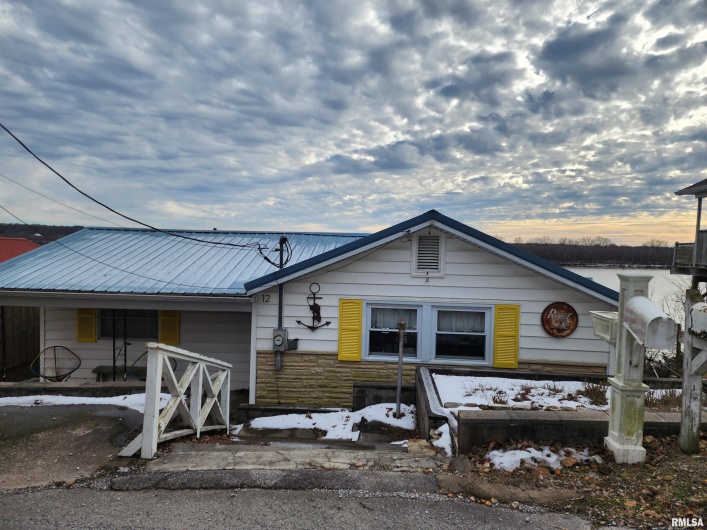 12 CEDAR POINT Drive, Cave In Rock, Illinois 62919, 2 Bedrooms Bedrooms, 0 ,1 BathroomBathrooms,Residential,For Sale,CEDAR POINT,0,RMAQC4263395
