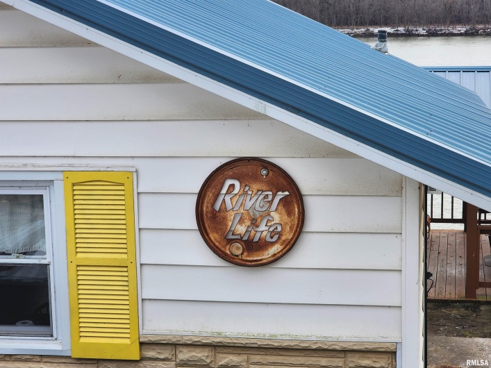 12 CEDAR POINT Drive, Cave In Rock, Illinois 62919, 2 Bedrooms Bedrooms, 0 ,1 BathroomBathrooms,Residential,For Sale,CEDAR POINT,0,RMAQC4263395