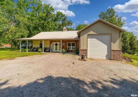 540 Kendall Lane, Marion, Illinois 62959, 2 Bedrooms Bedrooms, 0 ,2 BathroomsBathrooms,Residential,For Sale,Kendall,0,RMAEB458008