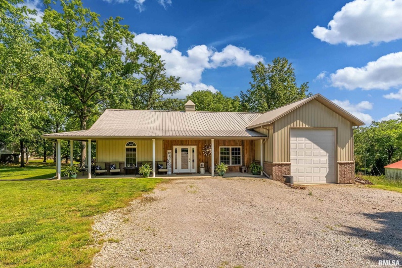 540 Kendall Lane, Marion, Illinois 62959, 2 Bedrooms Bedrooms, 0 ,2 BathroomsBathrooms,Residential,For Sale,Kendall,0,RMAEB458008