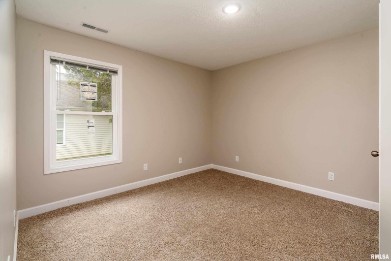 308 Prentice Avenue, Carterville, Illinois 62918, 3 Bedrooms Bedrooms, 0 ,2 BathroomsBathrooms,Residential,For Sale,Prentice,0,RMAEB458009