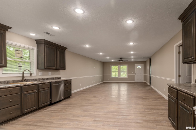 308 Prentice Avenue, Carterville, Illinois 62918, 3 Bedrooms Bedrooms, 0 ,2 BathroomsBathrooms,Residential,For Sale,Prentice,0,RMAEB458009