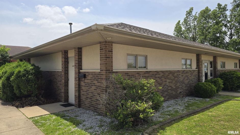 300 Small Street, Harrisburg, Illinois 62946, 0 , 0 ,0,Commercial Sale,For Sale,Small,0,RMAEB458021