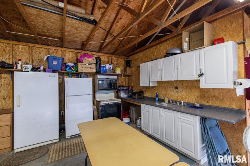 26 PERKINS Lane, Golconda, Illinois 62938, 6 Bedrooms Bedrooms, 0 ,3 BathroomsBathrooms,Residential,For Sale,PERKINS,0,RMACA1036548