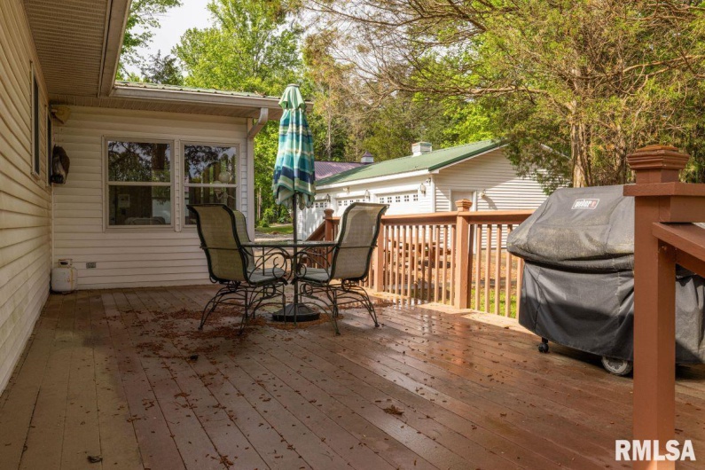 26 PERKINS Lane, Golconda, Illinois 62938, 6 Bedrooms Bedrooms, 0 ,3 BathroomsBathrooms,Residential,For Sale,PERKINS,0,RMACA1036548