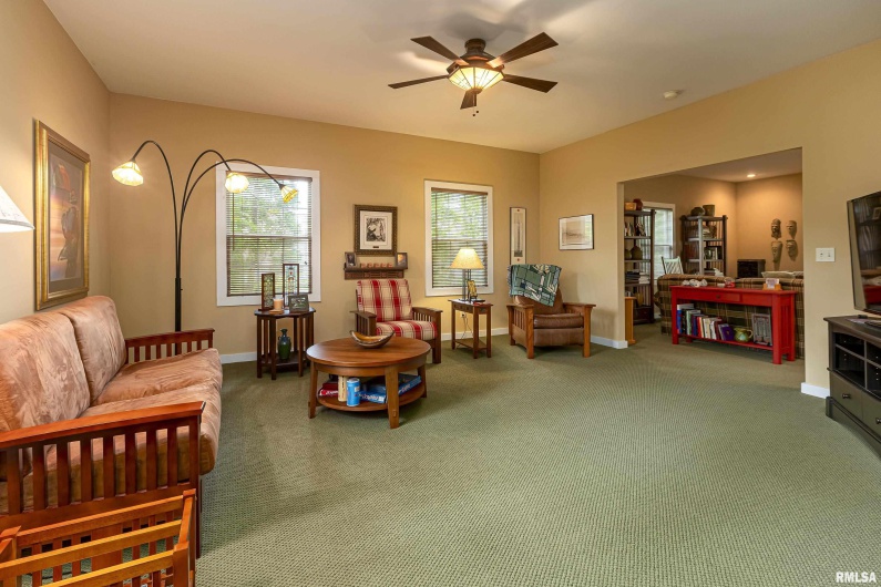 1127 Cedar Ridge Lane, Carbondale, Illinois 62901, 4 Bedrooms Bedrooms, 0 ,2 BathroomsBathrooms,Residential,For Sale,Cedar Ridge,0,RMAEB456983