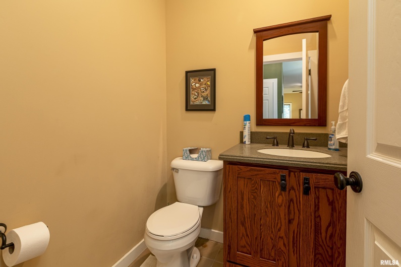 1127 Cedar Ridge Lane, Carbondale, Illinois 62901, 4 Bedrooms Bedrooms, 0 ,2 BathroomsBathrooms,Residential,For Sale,Cedar Ridge,0,RMAEB456983