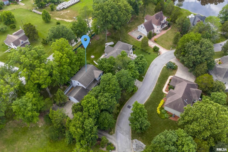 1127 Cedar Ridge Lane, Carbondale, Illinois 62901, 4 Bedrooms Bedrooms, 0 ,2 BathroomsBathrooms,Residential,For Sale,Cedar Ridge,0,RMAEB456983