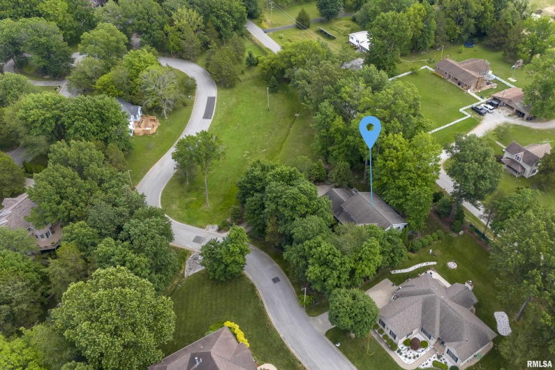 1127 Cedar Ridge Lane, Carbondale, Illinois 62901, 4 Bedrooms Bedrooms, 0 ,2 BathroomsBathrooms,Residential,For Sale,Cedar Ridge,0,RMAEB456983