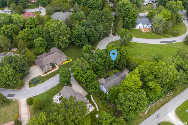 1127 Cedar Ridge Lane, Carbondale, Illinois 62901, 4 Bedrooms Bedrooms, 0 ,2 BathroomsBathrooms,Residential,For Sale,Cedar Ridge,0,RMAEB456983