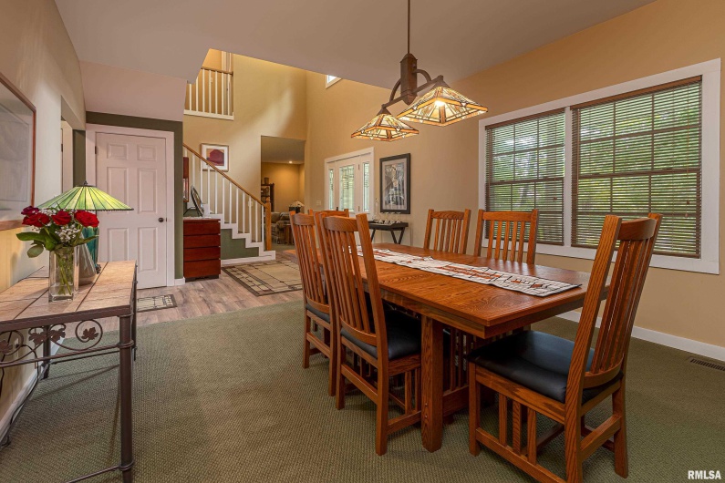 1127 Cedar Ridge Lane, Carbondale, Illinois 62901, 4 Bedrooms Bedrooms, 0 ,2 BathroomsBathrooms,Residential,For Sale,Cedar Ridge,0,RMAEB456983