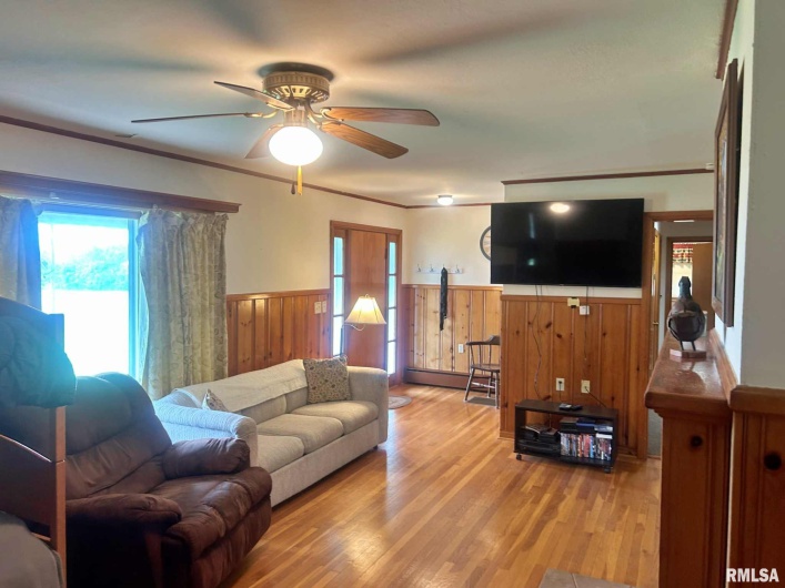 109 PATTON Drive, Elizabethtown, Illinois 62931, 3 Bedrooms Bedrooms, 0 ,1 BathroomBathrooms,Residential,For Sale,PATTON,0,RMAEB458037