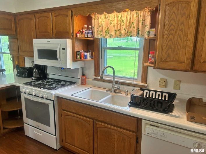 109 PATTON Drive, Elizabethtown, Illinois 62931, 3 Bedrooms Bedrooms, 0 ,1 BathroomBathrooms,Residential,For Sale,PATTON,0,RMAEB458037