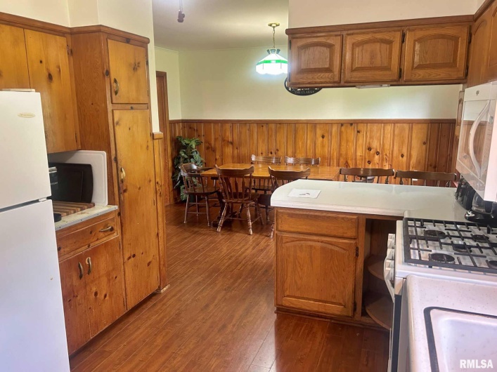 109 PATTON Drive, Elizabethtown, Illinois 62931, 3 Bedrooms Bedrooms, 0 ,1 BathroomBathrooms,Residential,For Sale,PATTON,0,RMAEB458037