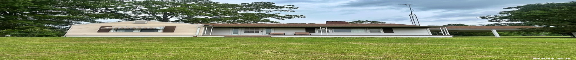 Residential For Sale 109 PATTON Drive, Elizabethtown, Illinois 62931, 3 Bedrooms Bedrooms, ,1 BathroomBathrooms,Residential,For Sale,PATTON,RMAEB458037