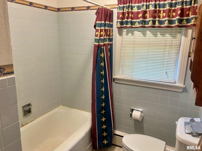 109 PATTON Drive, Elizabethtown, Illinois 62931, 3 Bedrooms Bedrooms, 0 ,1 BathroomBathrooms,Residential,For Sale,PATTON,0,RMAEB458037