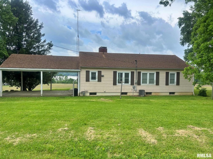 109 PATTON Drive, Elizabethtown, Illinois 62931, 3 Bedrooms Bedrooms, 0 ,1 BathroomBathrooms,Residential,For Sale,PATTON,0,RMAEB458037