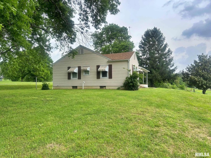 109 PATTON Drive, Elizabethtown, Illinois 62931, 3 Bedrooms Bedrooms, 0 ,1 BathroomBathrooms,Residential,For Sale,PATTON,0,RMAEB458037