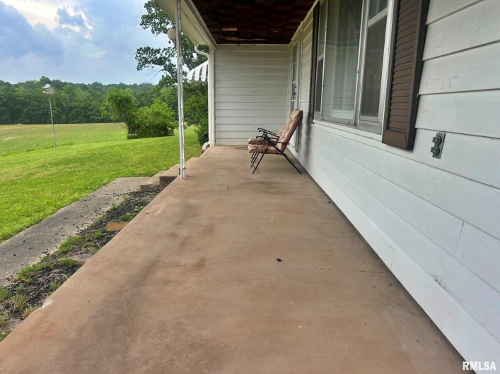 109 PATTON Drive, Elizabethtown, Illinois 62931, 3 Bedrooms Bedrooms, 0 ,1 BathroomBathrooms,Residential,For Sale,PATTON,0,RMAEB458037