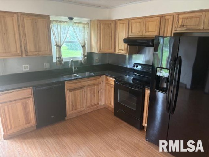100 35TH Street, Herrin, Illinois 62948, 3 Bedrooms Bedrooms, 0 ,1 BathroomBathrooms,Residential,For Sale,35TH,0,RMAEB458054