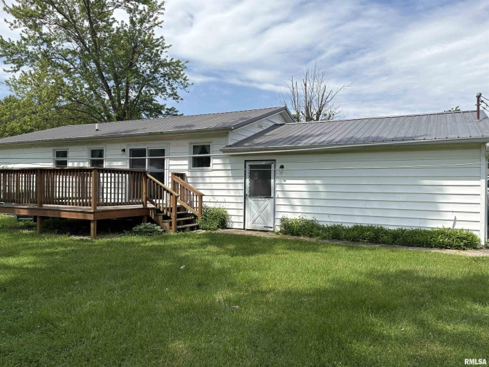 100 35TH Street, Herrin, Illinois 62948, 3 Bedrooms Bedrooms, 0 ,1 BathroomBathrooms,Residential,For Sale,35TH,0,RMAEB458054