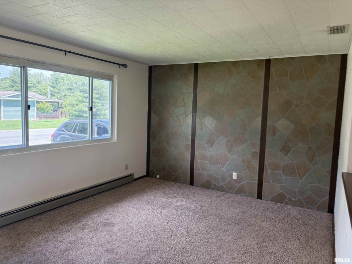100 35TH Street, Herrin, Illinois 62948, 3 Bedrooms Bedrooms, 0 ,1 BathroomBathrooms,Residential,For Sale,35TH,0,RMAEB458054