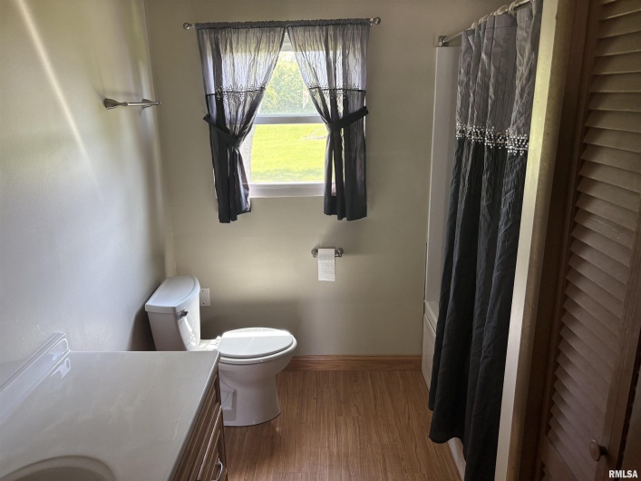 100 35TH Street, Herrin, Illinois 62948, 3 Bedrooms Bedrooms, 0 ,1 BathroomBathrooms,Residential,For Sale,35TH,0,RMAEB458054