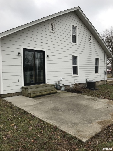 211 CHESTNUT Street, Cambria, Illinois 62915, 3 Bedrooms Bedrooms, 0 ,1 BathroomBathrooms,Residential,For Sale,CHESTNUT,0,RMAQC4263500