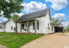 231 MCNEIL Street, Carterville, Illinois 62918, 2 Bedrooms Bedrooms, 0 ,1 BathroomBathrooms,Residential,For Sale,MCNEIL,0,RMAQC4263501