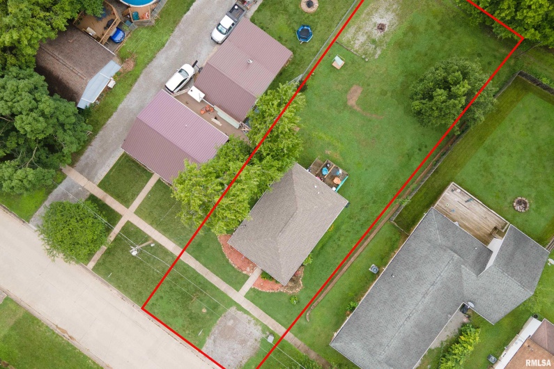 610 ILLINOIS Avenue, Carterville, Illinois 62918, 2 Bedrooms Bedrooms, 0 ,1 BathroomBathrooms,Residential,For Sale,ILLINOIS,0,RMAQC4263503