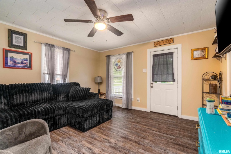 610 ILLINOIS Avenue, Carterville, Illinois 62918, 2 Bedrooms Bedrooms, 0 ,1 BathroomBathrooms,Residential,For Sale,ILLINOIS,0,RMAQC4263503