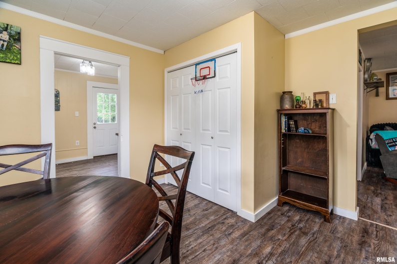 610 ILLINOIS Avenue, Carterville, Illinois 62918, 2 Bedrooms Bedrooms, 0 ,1 BathroomBathrooms,Residential,For Sale,ILLINOIS,0,RMAQC4263503