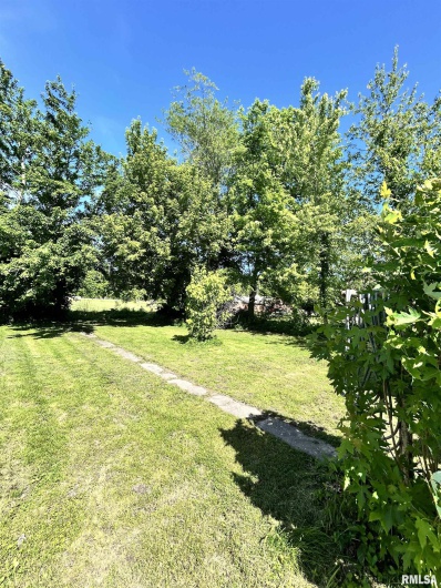 505 6TH Street, Elkville, Illinois 62932, 2 Bedrooms Bedrooms, 0 ,1 BathroomBathrooms,Residential,For Sale,6TH,0,RMAEB458058