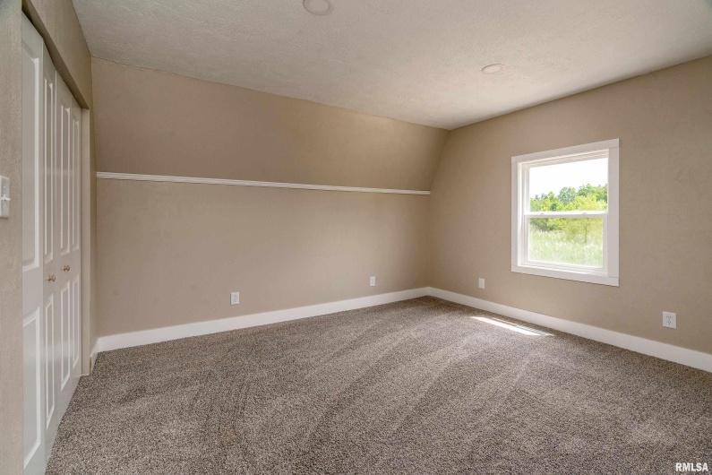 5157 Herrin Road, Carterville, Illinois 62918, 3 Bedrooms Bedrooms, 0 ,2 BathroomsBathrooms,Residential,For Sale,Herrin,0,RMAEB458064
