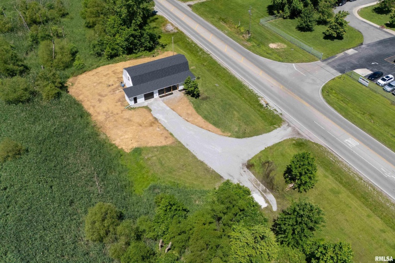 5157 Herrin Road, Carterville, Illinois 62918, 3 Bedrooms Bedrooms, 0 ,2 BathroomsBathrooms,Residential,For Sale,Herrin,0,RMAEB458064