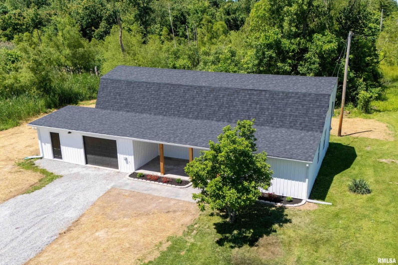 5157 Herrin Road, Carterville, Illinois 62918, 3 Bedrooms Bedrooms, 0 ,2 BathroomsBathrooms,Residential,For Sale,Herrin,0,RMAEB458064